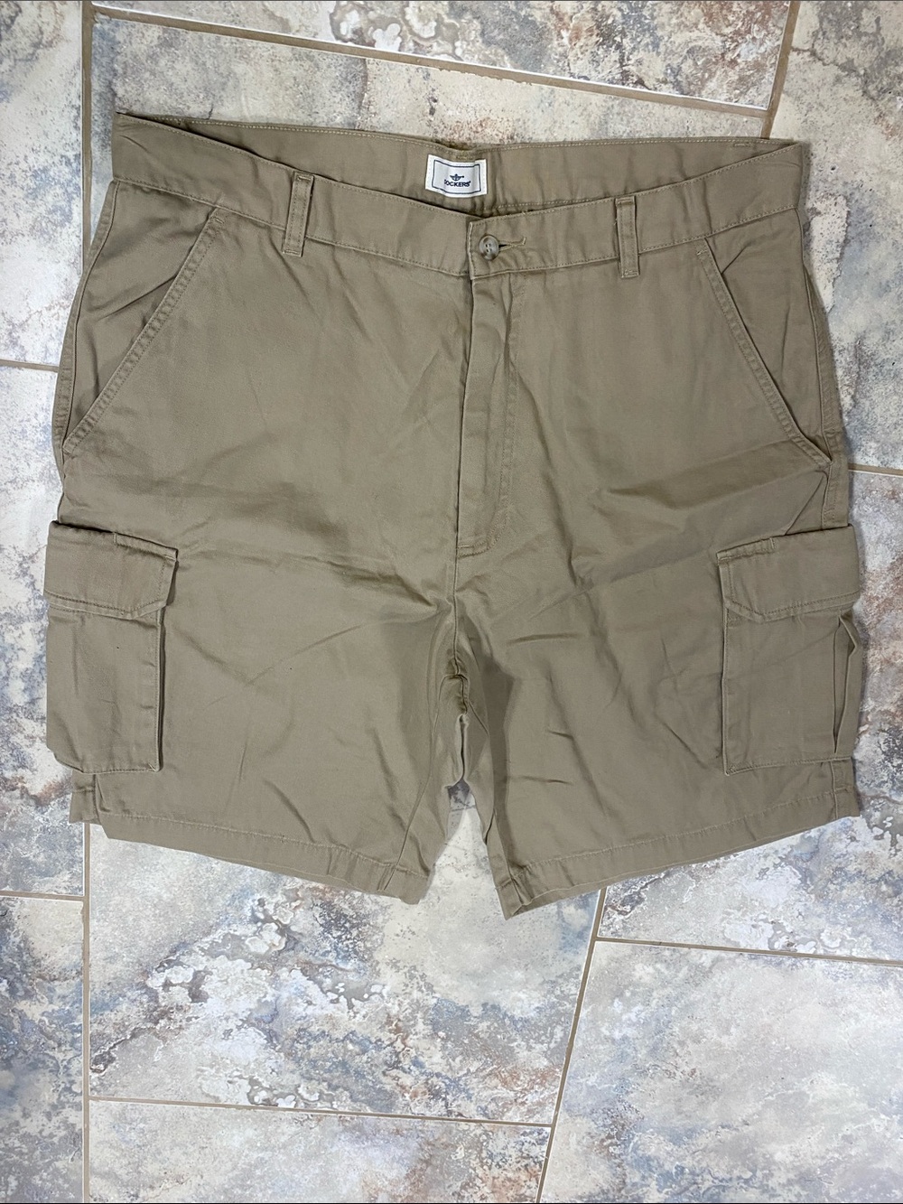 Dockers Men's Cargo Shorts in Olive